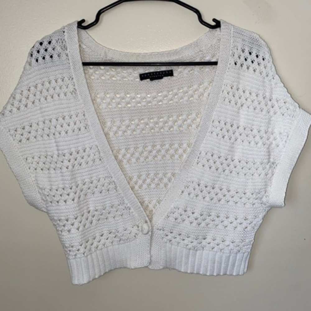 Apostrophe Crochet White Vest